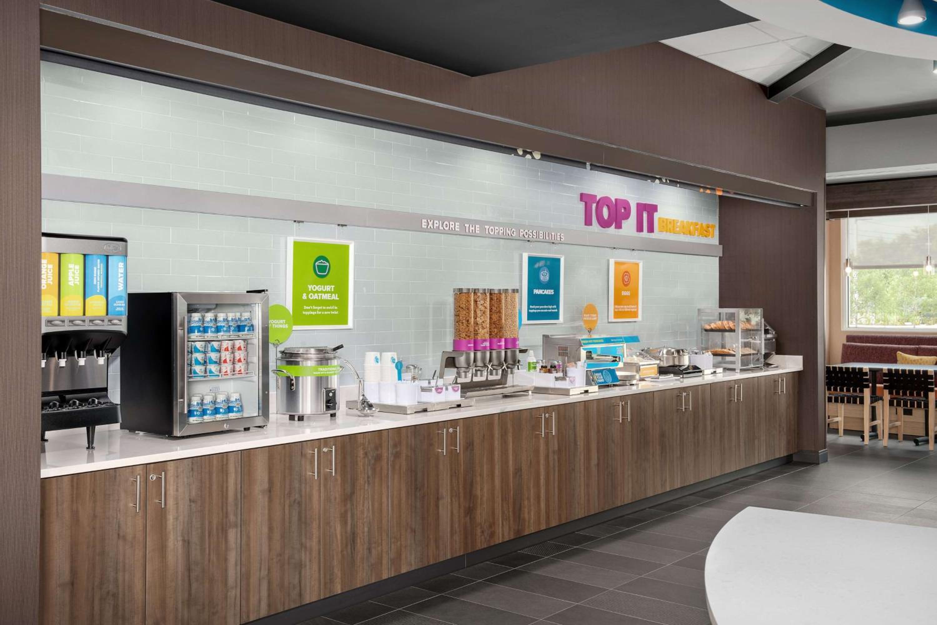 Jacksonville Vacations - Tru By Hilton Jacksonville Airport - Property Image 43