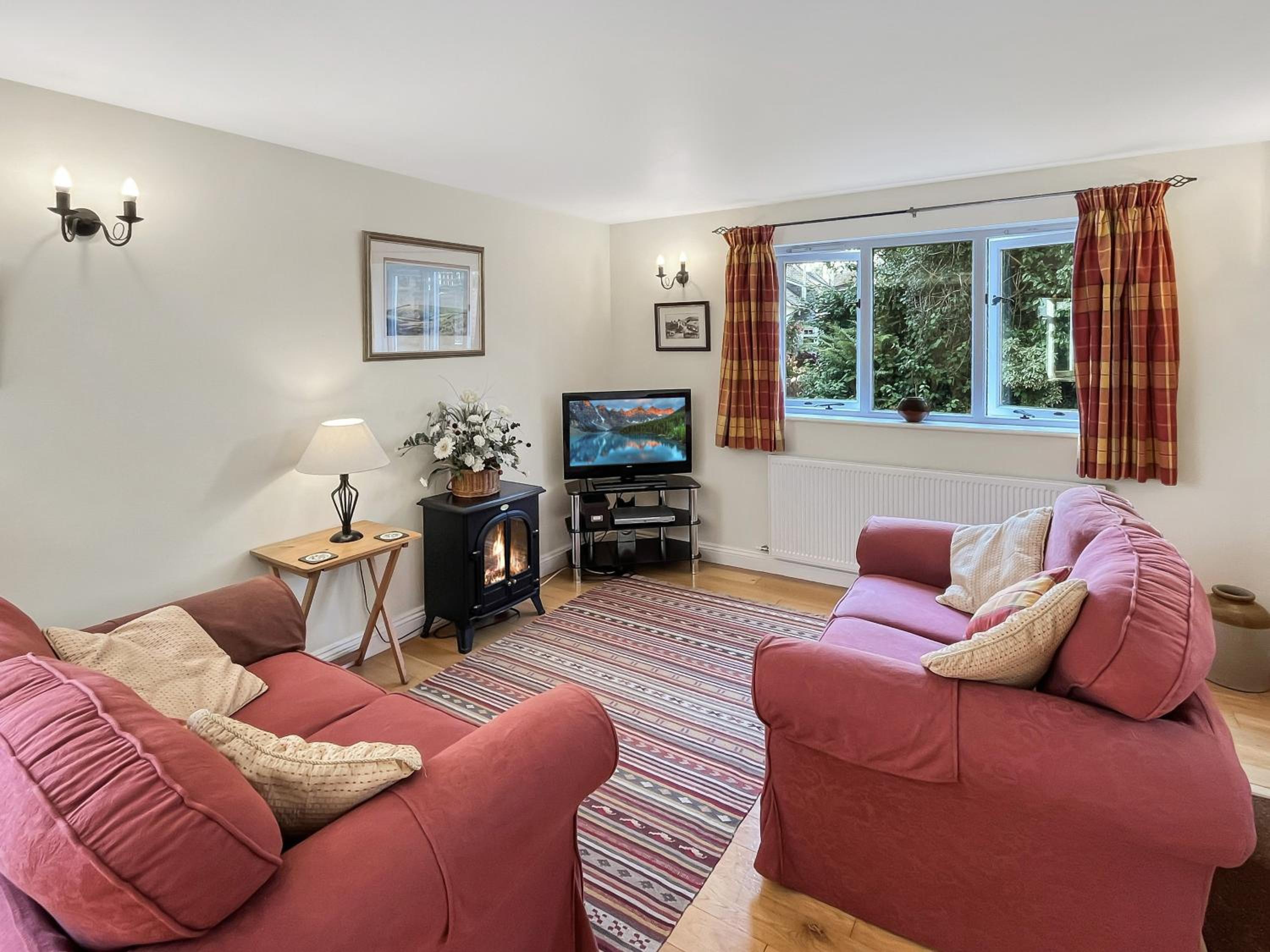 Forge Cottage Wootton Courtenay view 5