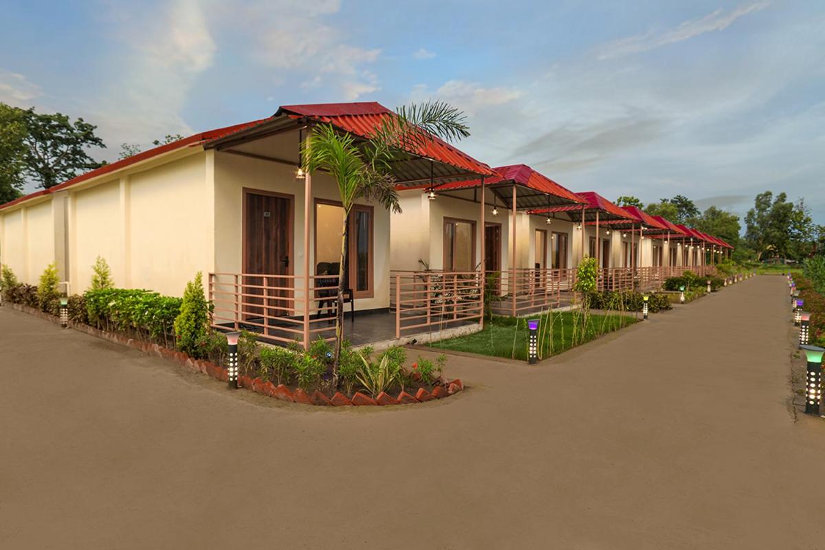 Corbett Tranquil Tigers Resort
