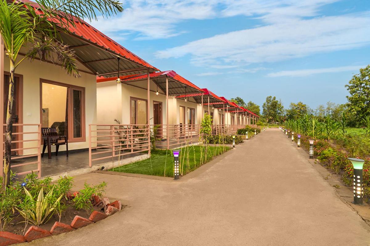 Corbett Tranquil Tigers Resort