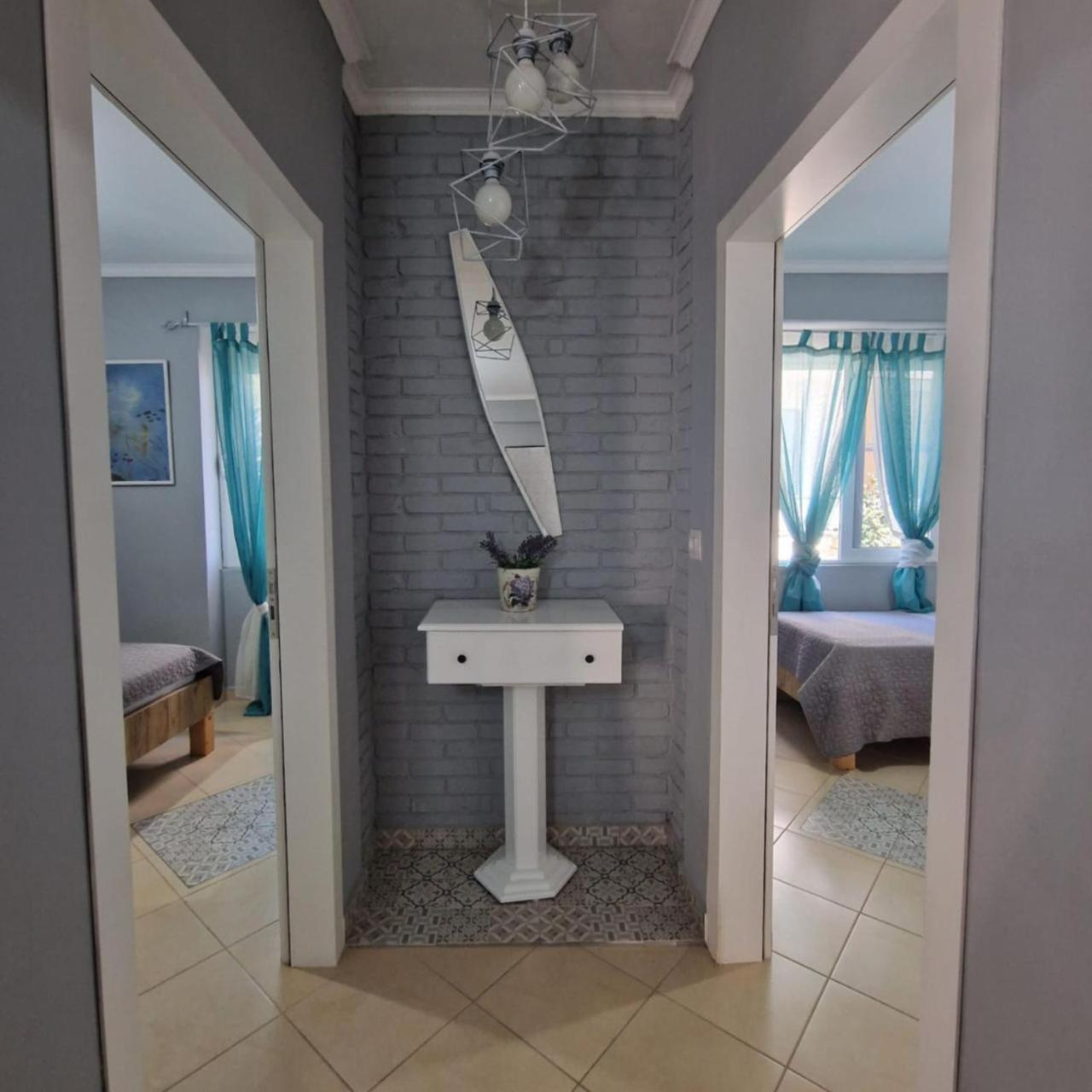 Fancy Sea View Apartment 1