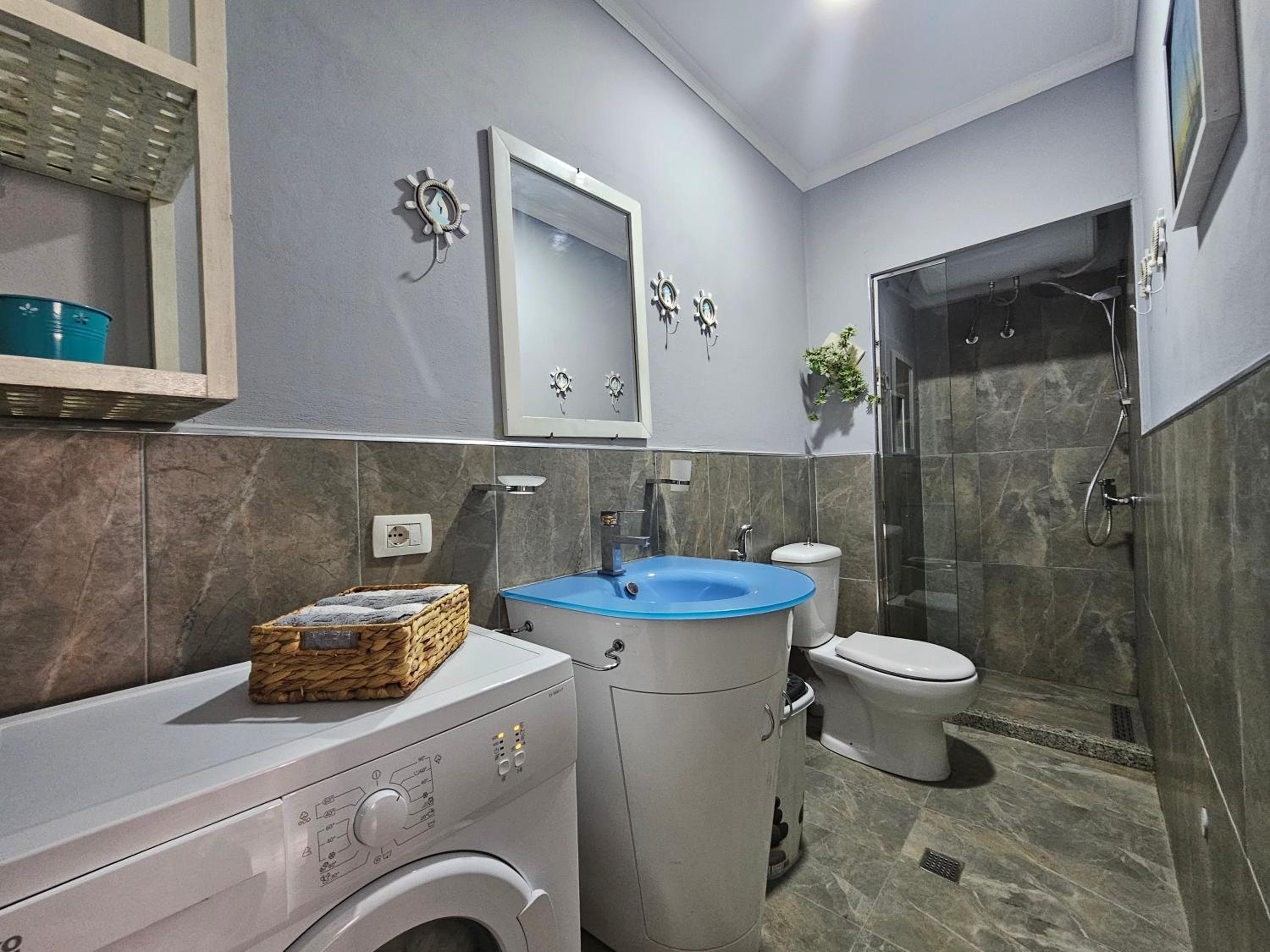 Fancy Sea View Apartment 1