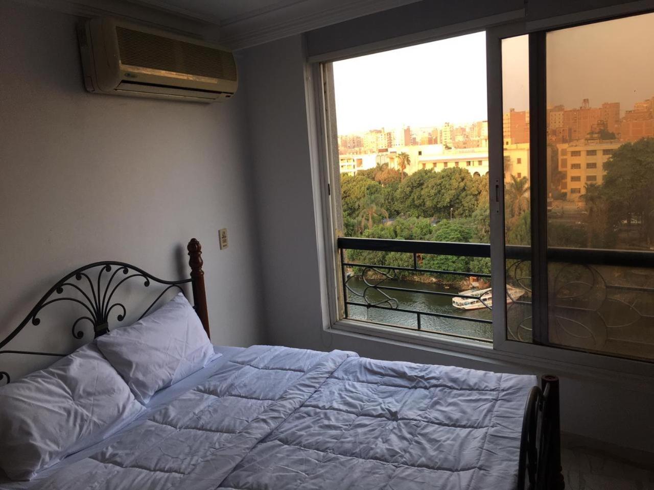 Luxury duplex on the Nile in Manial