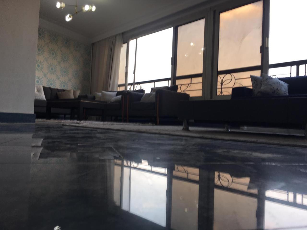 Luxury duplex on the Nile in Manial