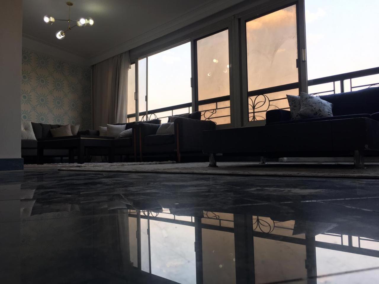Luxury duplex on the Nile in Manial