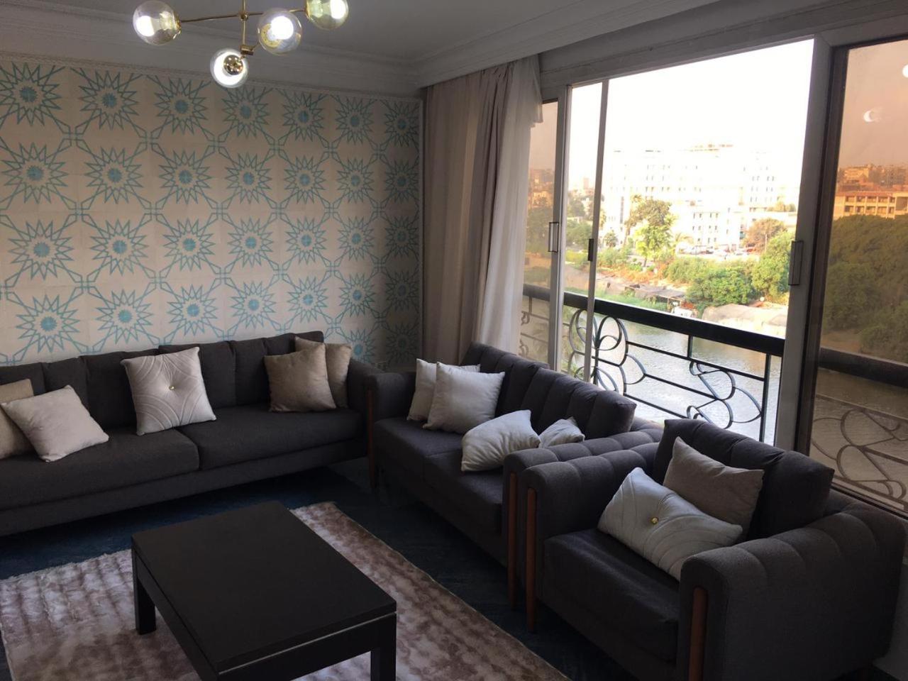 Luxury duplex on the Nile in Manial