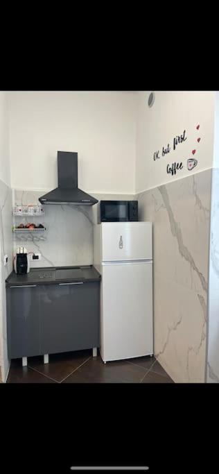 Le Crudi Home Genova Pegli