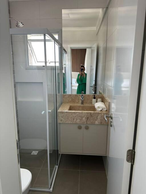 APARTAMENTO 401 Paradiso em Bombas com 3 quartos