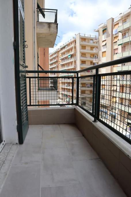 Le Crudi Home Genova Pegli