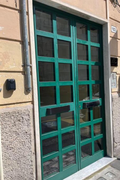 Le Crudi Home Genova Pegli