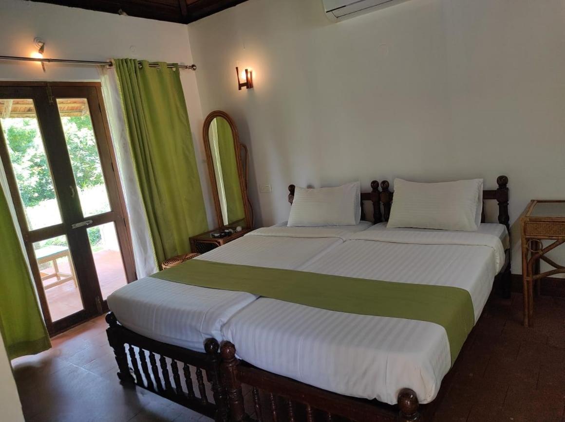 Coirvillage Lake Resort view 4
