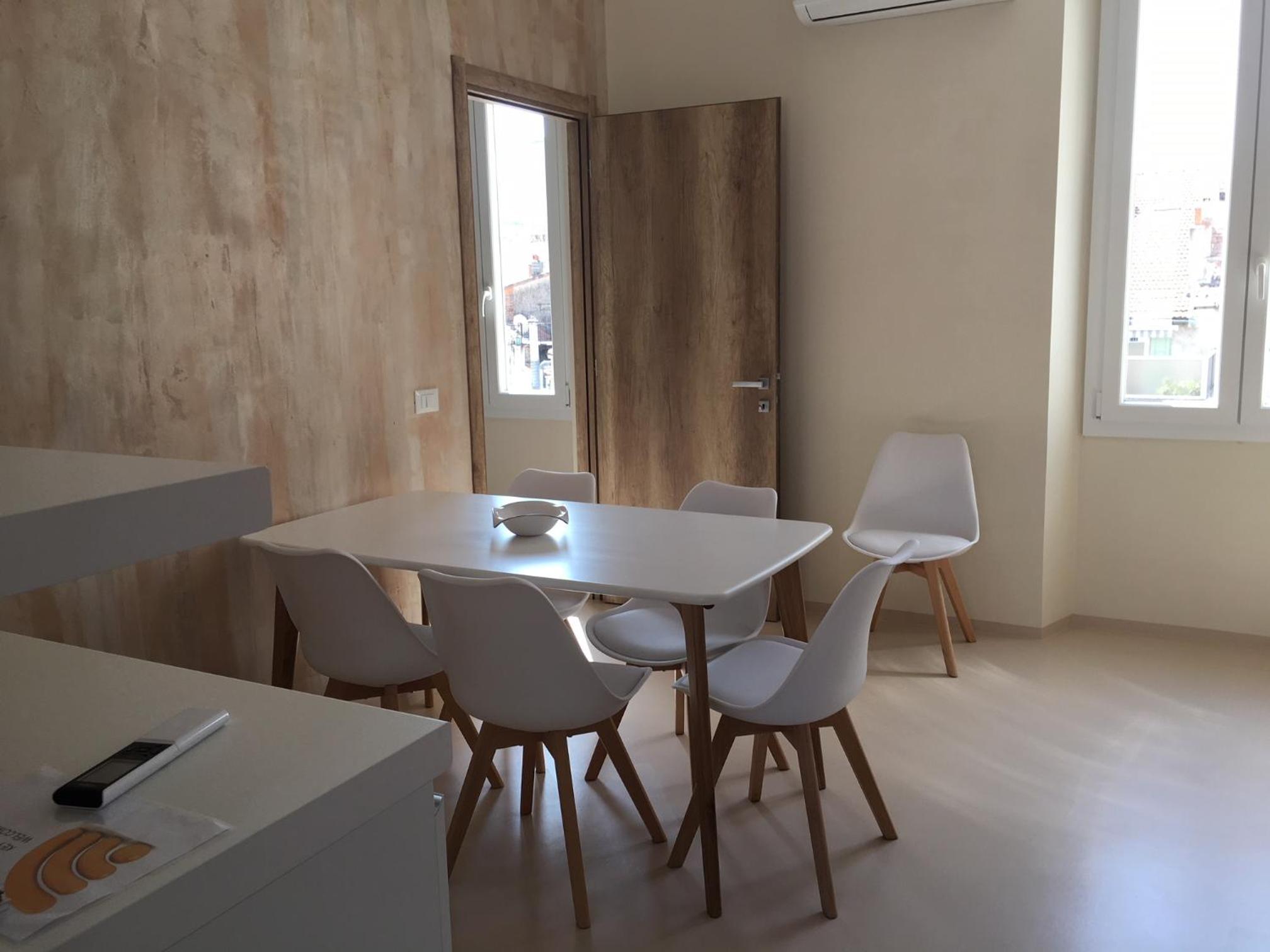 3 ROOMS - DOWNTOWN CANNES - 2 MIN FROM PALAIS Festivals
