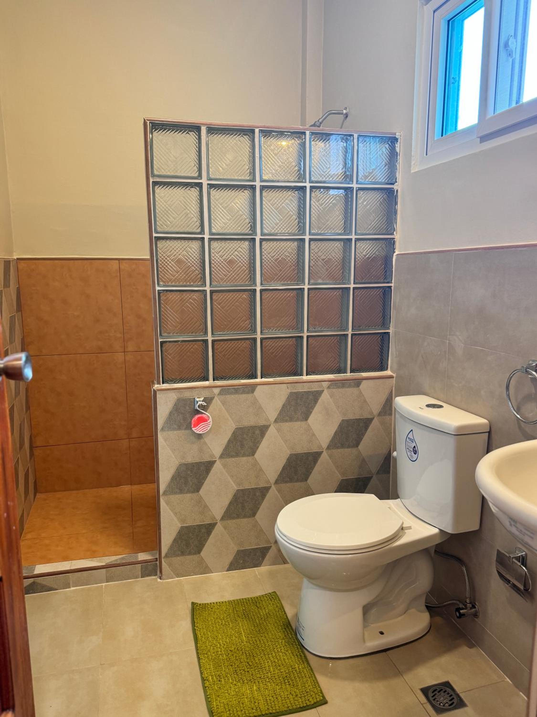Villa Skanderbeg Guest House Talaudyong Beach view 3