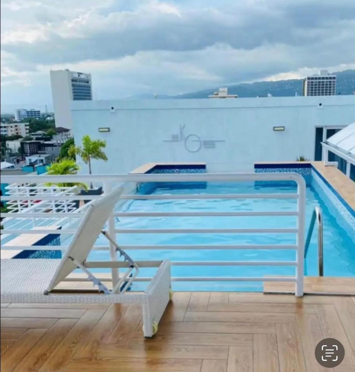 Family Friendly Apartment in The City view 3