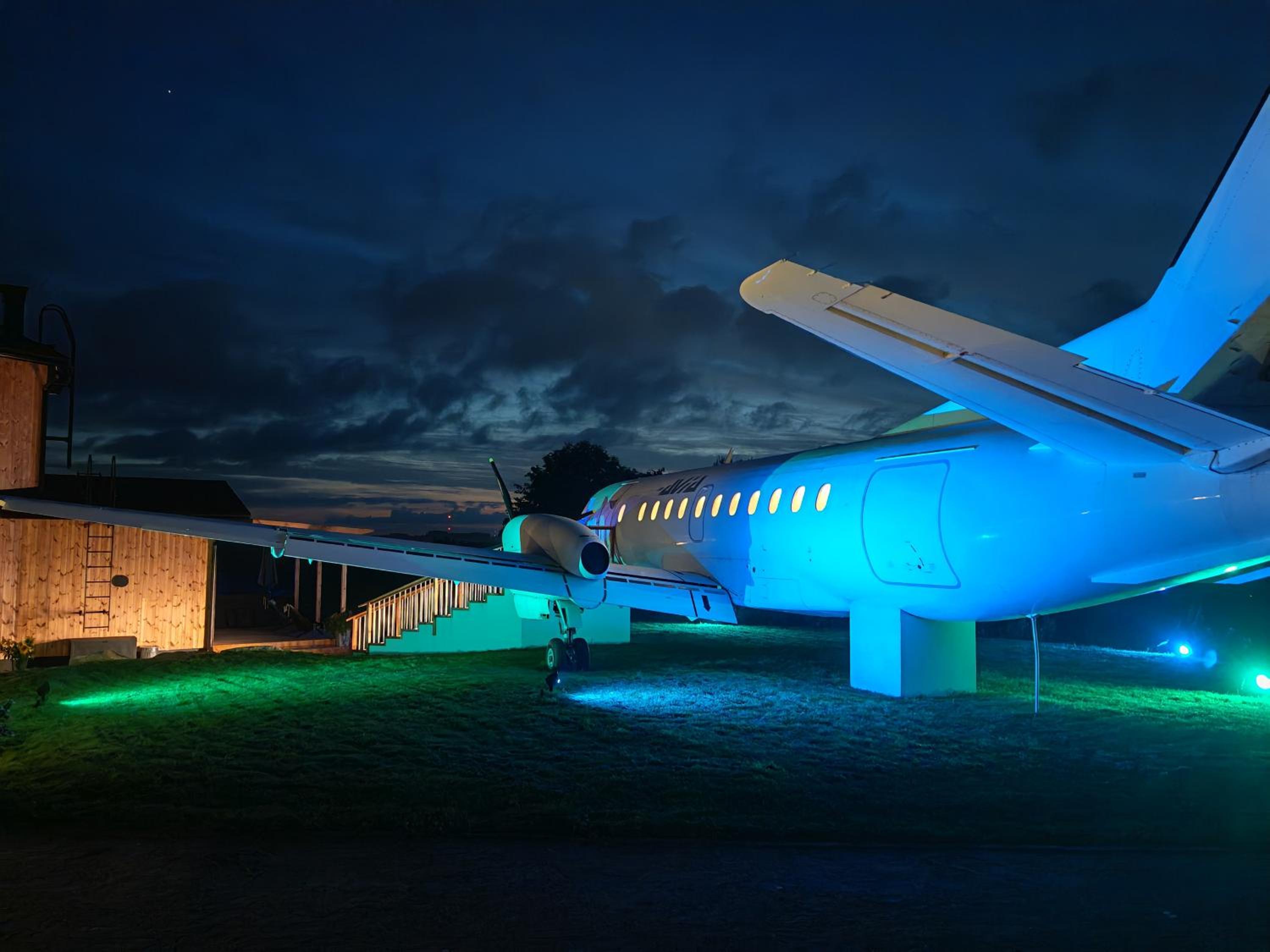 Ilmatar Airplane Lodge