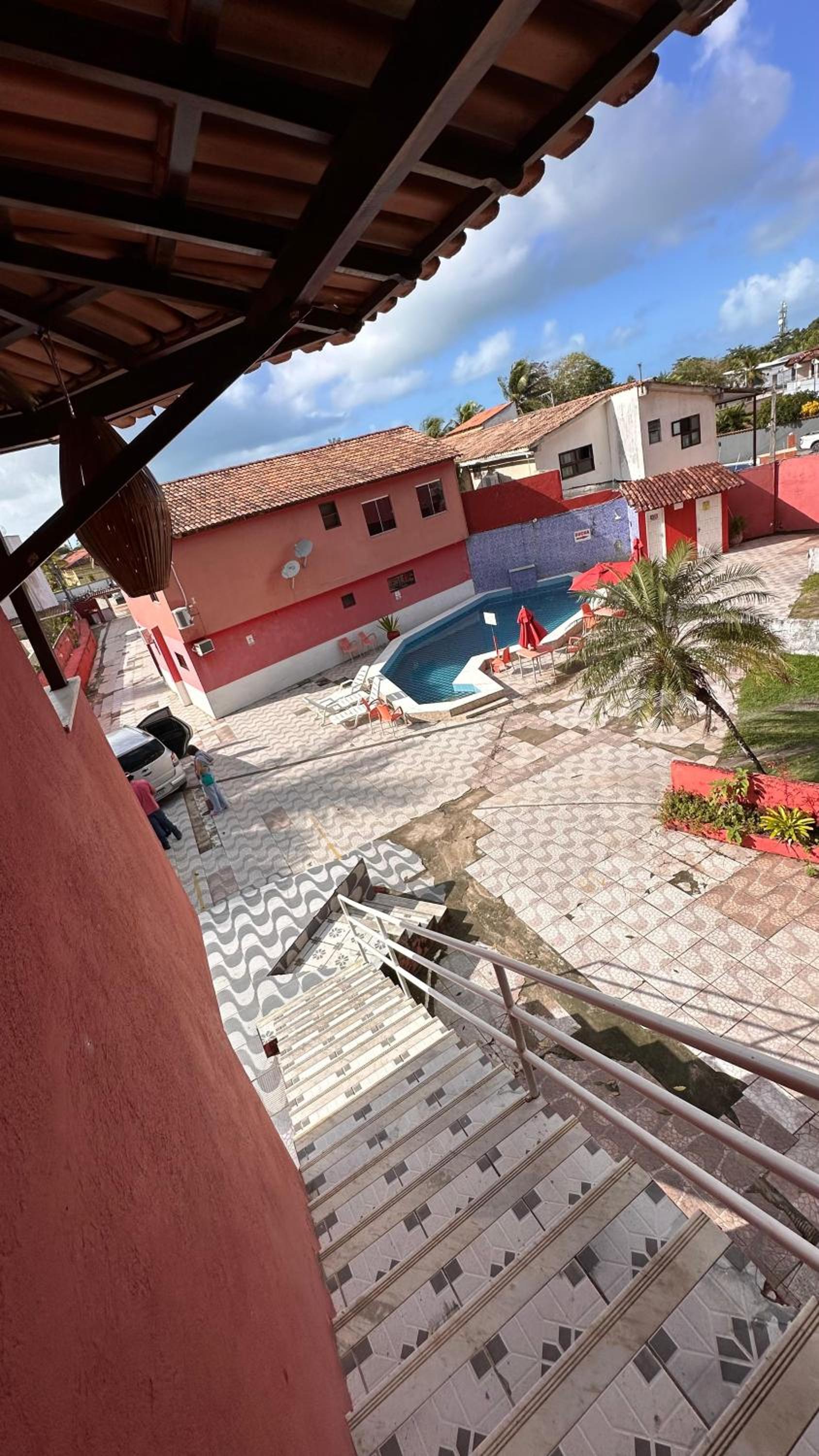 APTO 08 min a PÉ, PRAIA Taperapuan! Piscina! Churrasqueira! WI-FI, 2 Suítes Ar Condicionado! 1 Estacionamento Grátis! Cozinha Equipada