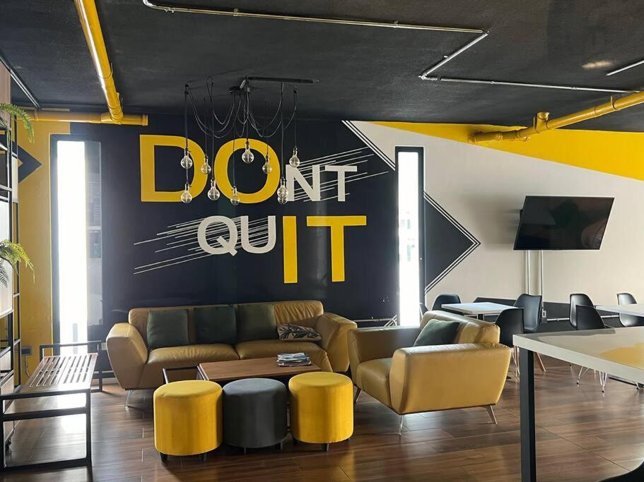 YOU Smart Studio - Equipetrol