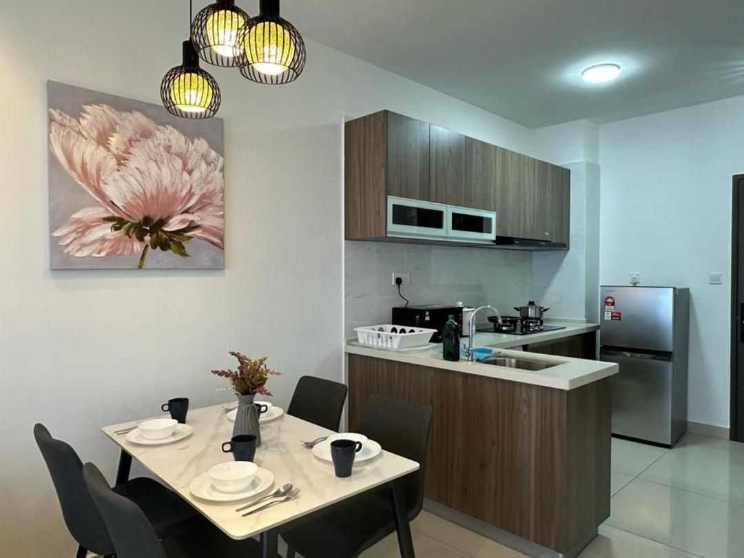 Central Park 2 Bedrooms