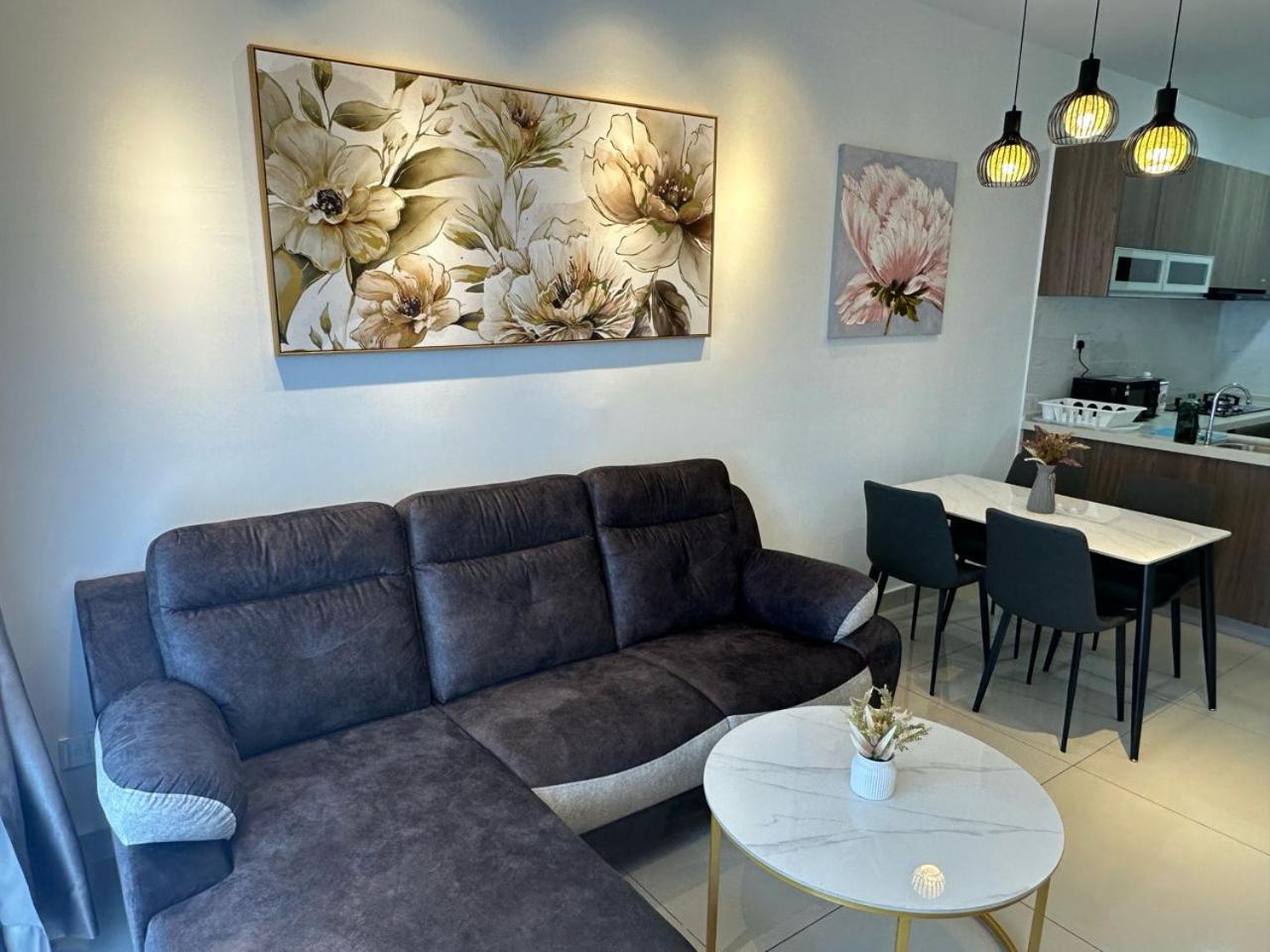 Central Park 2 Bedrooms