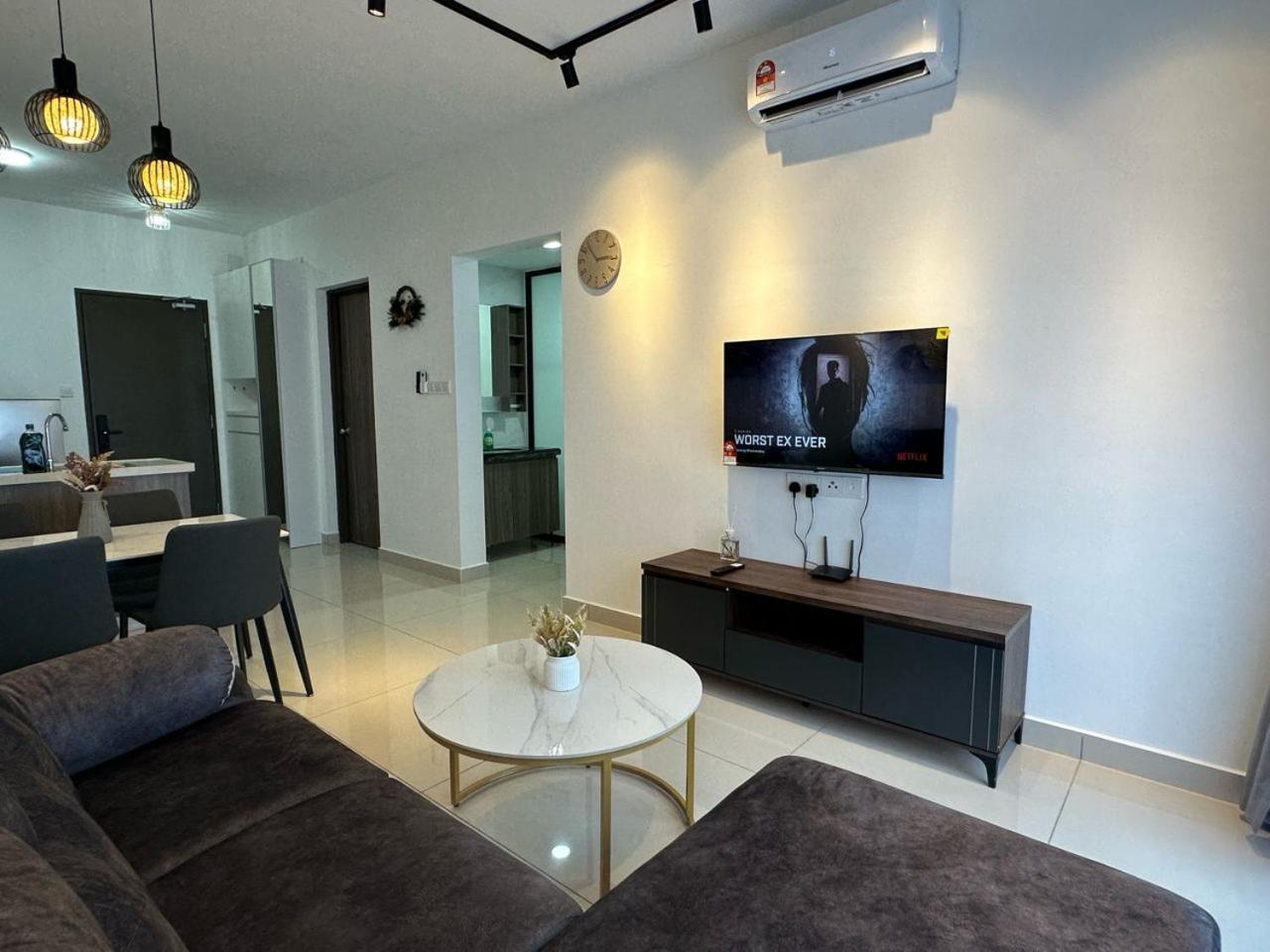 Central Park 2 Bedrooms