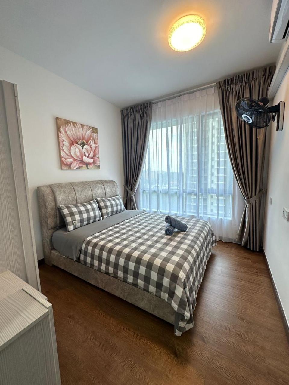 Central Park 2 Bedrooms