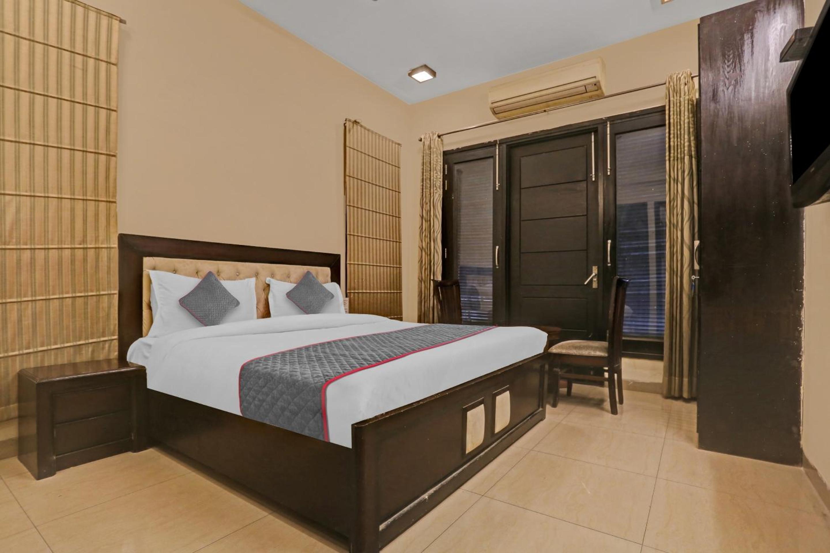 Gurgaon Vacations - Super Hotel O Global Luxury Stays - Property Image 2