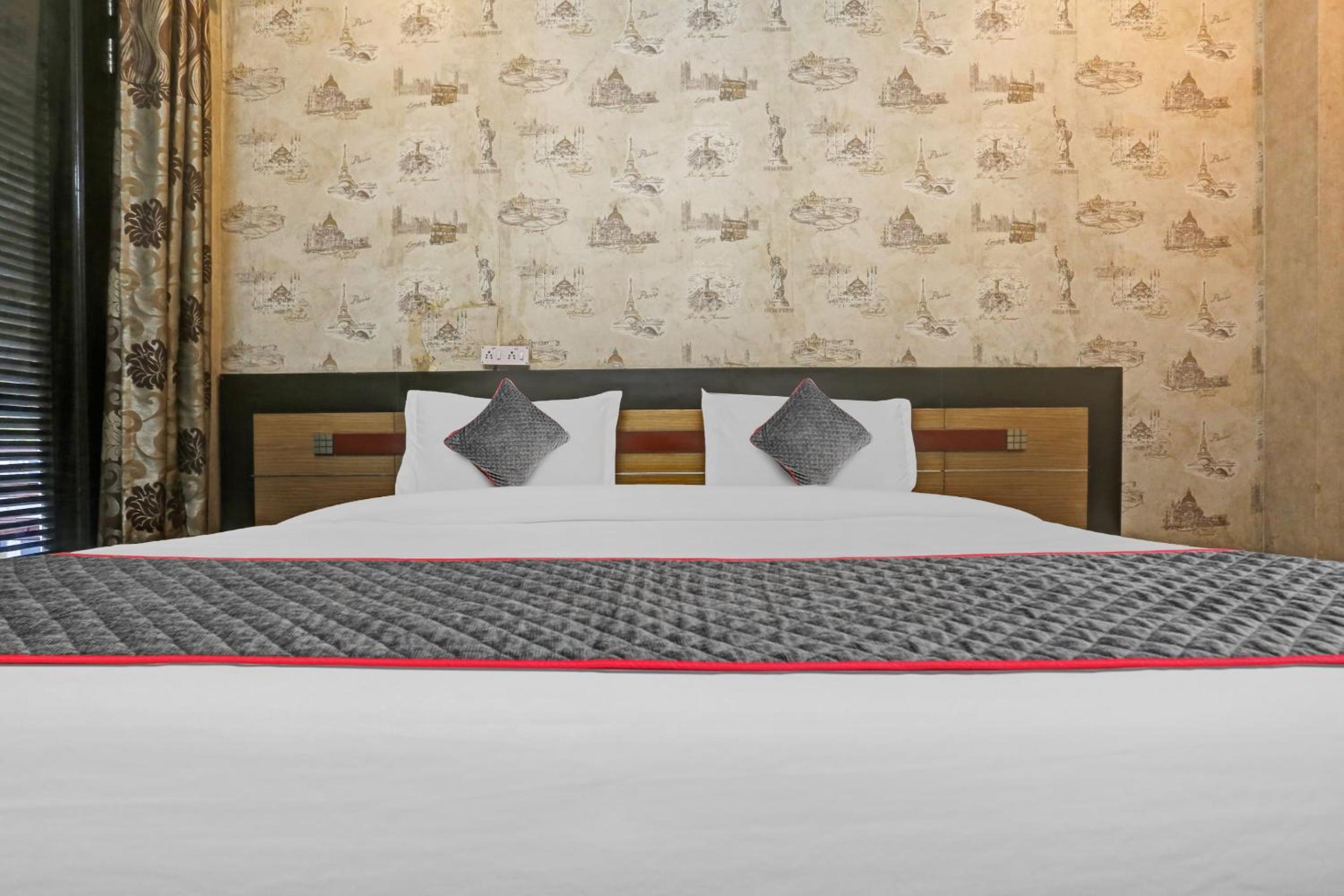 Gurgaon Vacations - Super Hotel O Global Luxury Stays - Property Image 12