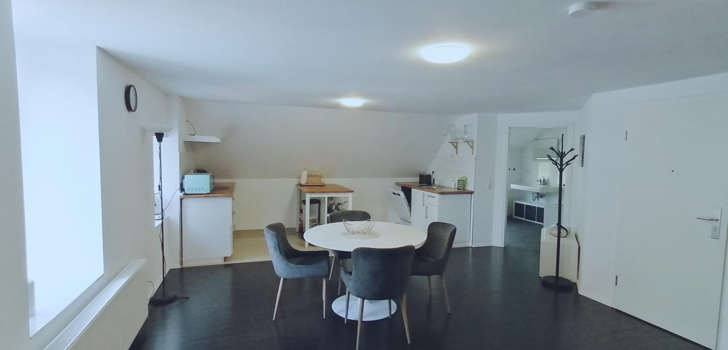 SLEEP WELL Apartments DETMOLD - Tempur Beds- NEU - Top Lage - Free parking - WIFI