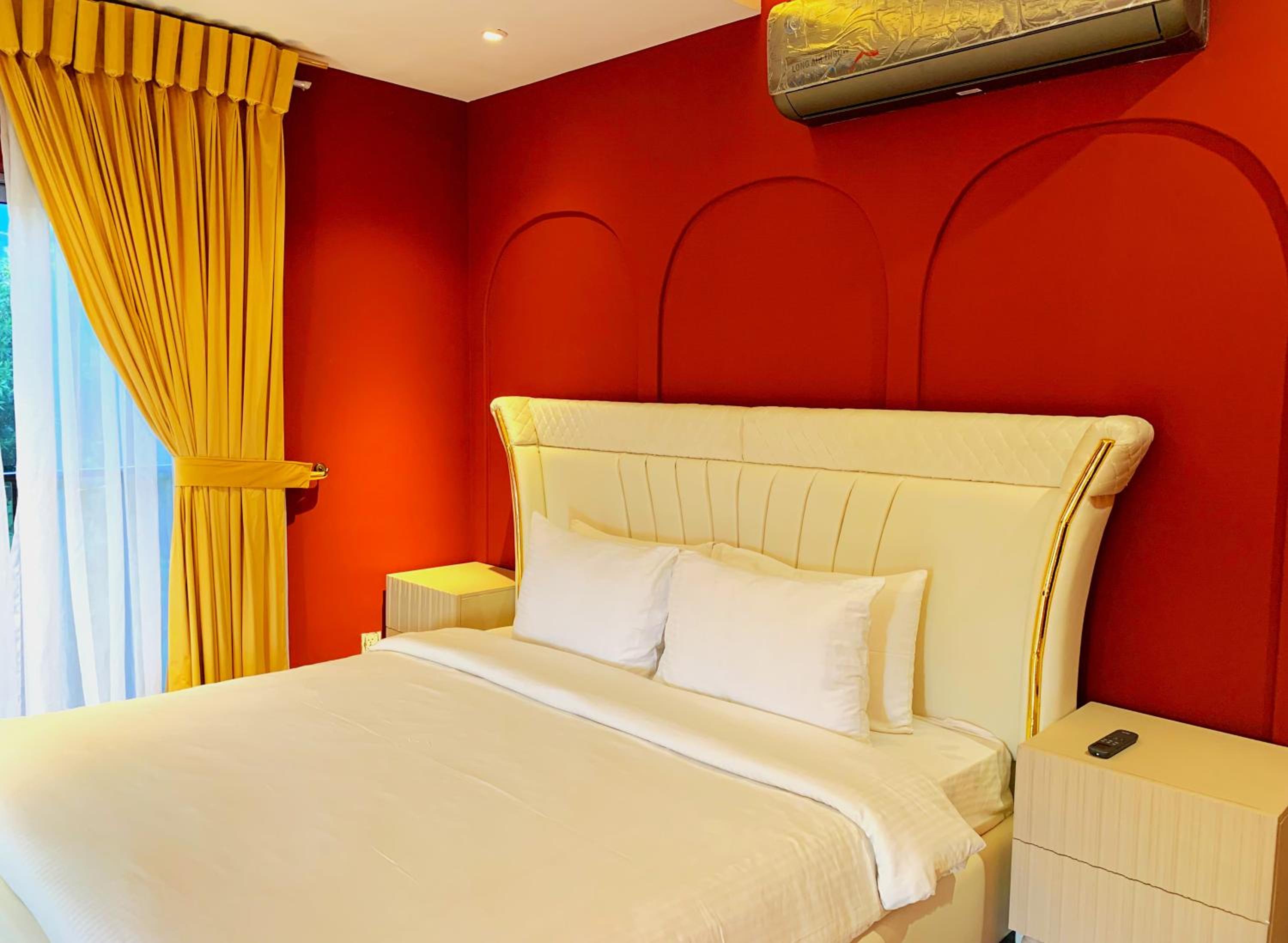 Regal Suite by StayMehman