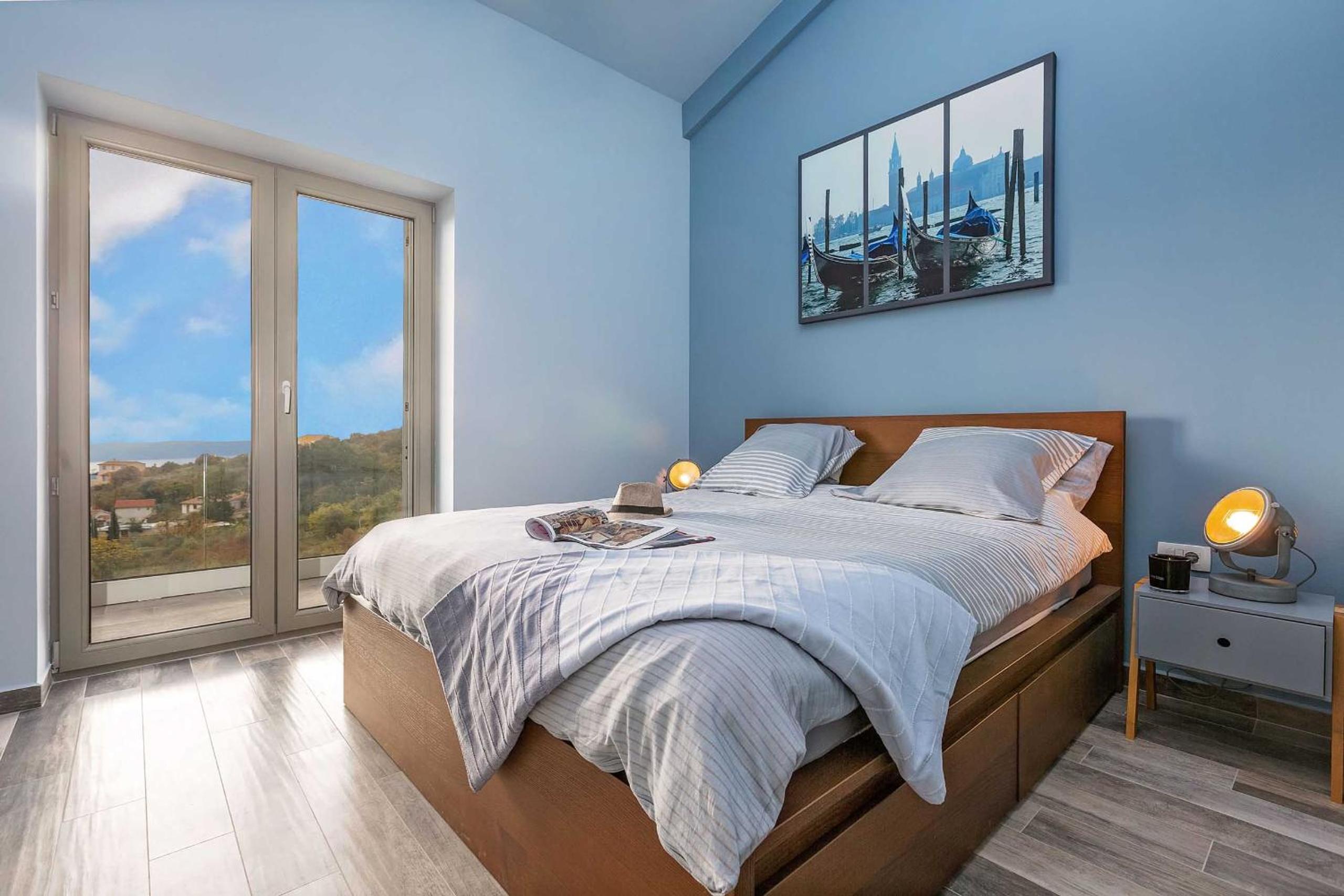 Villa Soleil in peaceful location with a sea view view 4