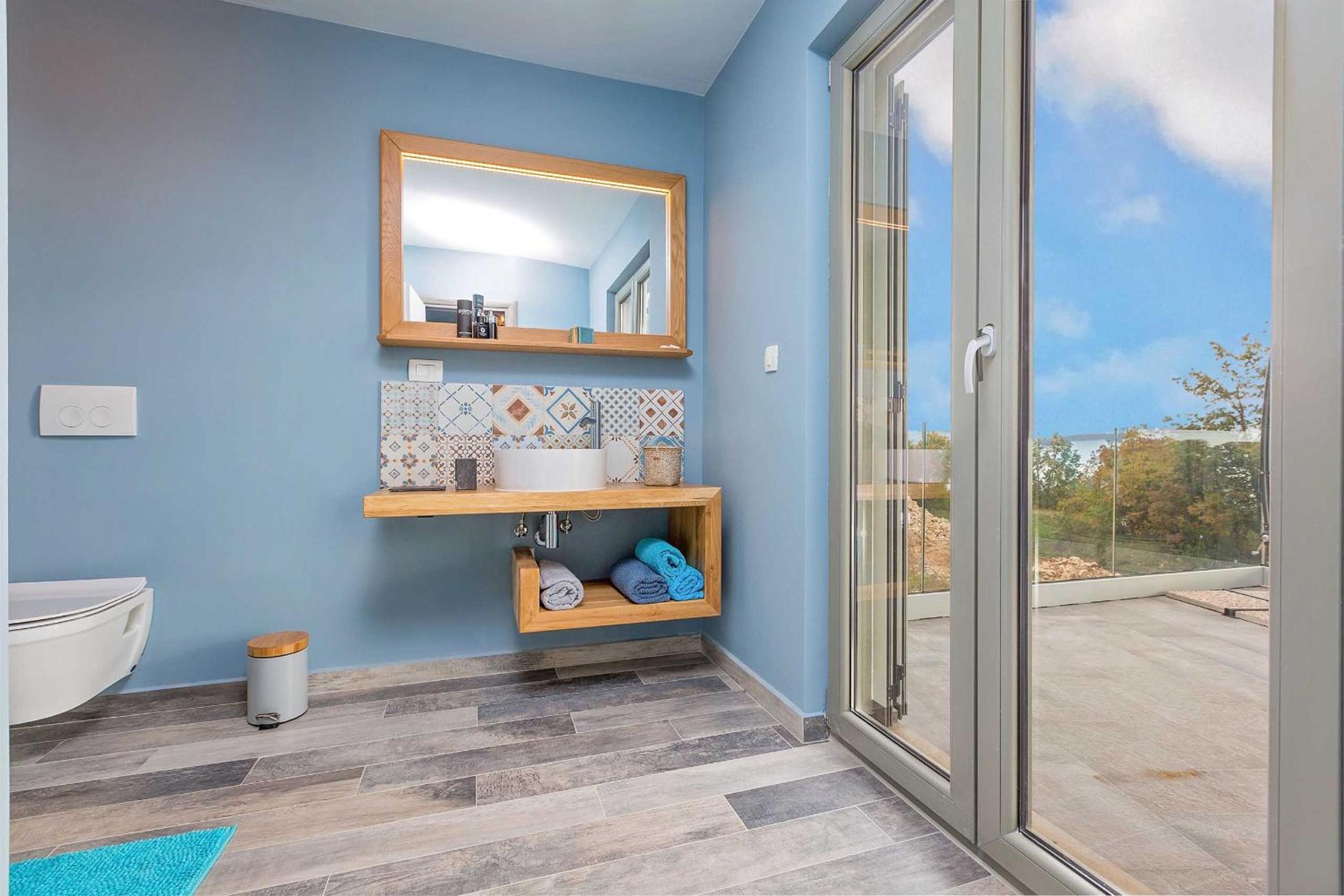 Villa Soleil in peaceful location with a sea view view 5