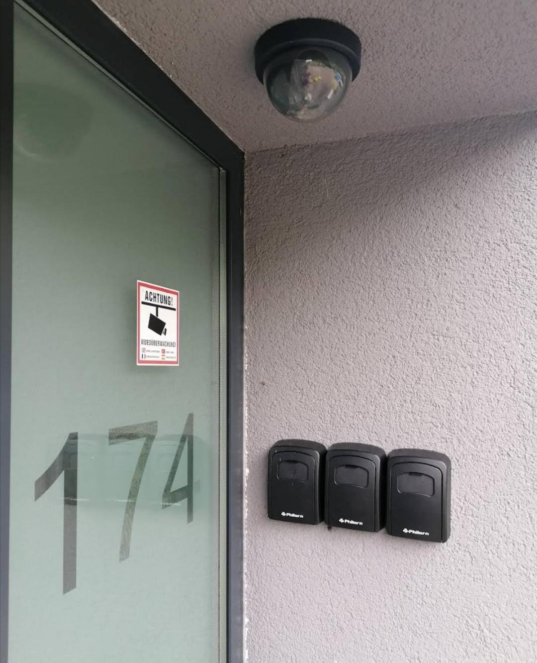 SLEEP WELL Apartments DETMOLD - Tempur Beds- NEU - Top Lage - Free parking - WIFI