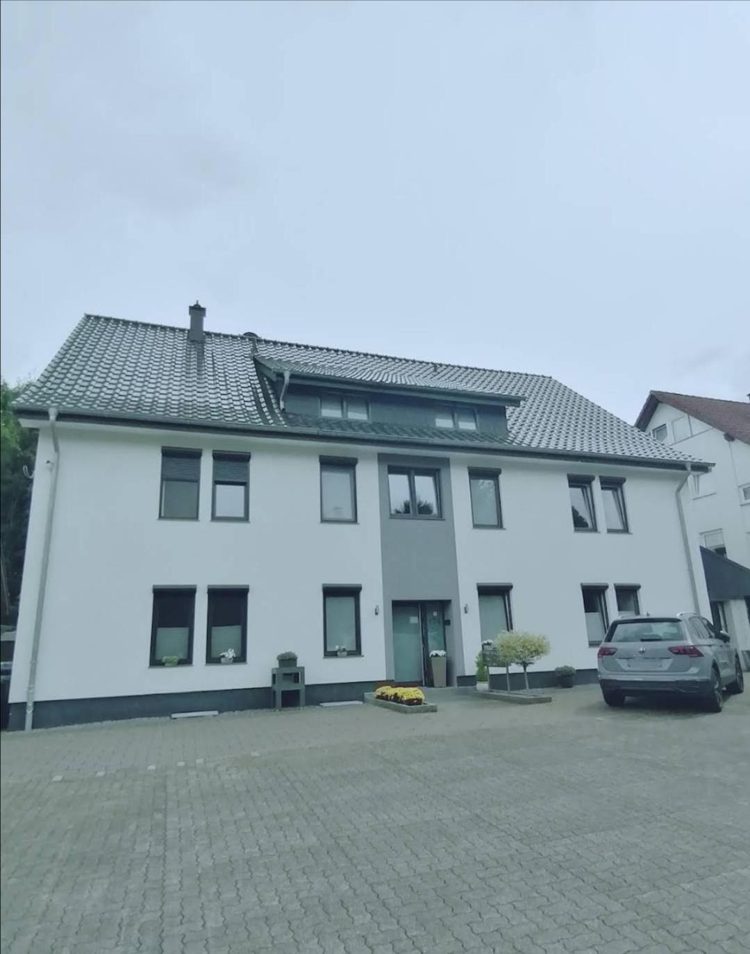 SLEEP WELL Apartments DETMOLD - Tempur Beds- NEU - Top Lage - Free parking - WIFI