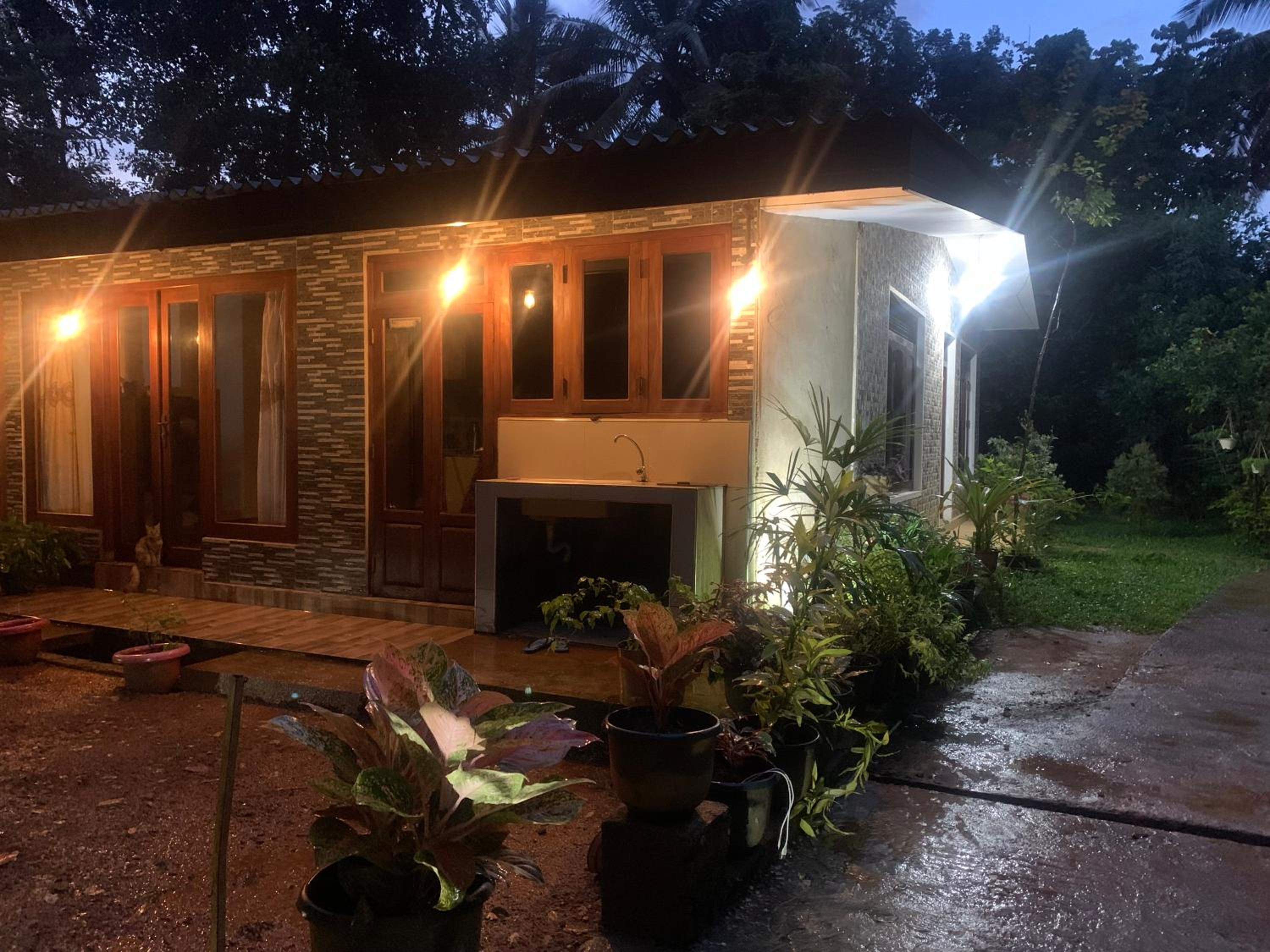 Ambulugala Home Stay