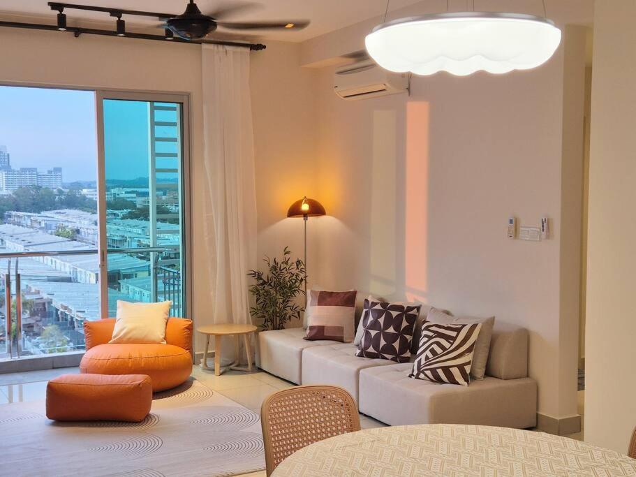 Heart of Mount Austin Cozy 2 Rooms 4 Pax