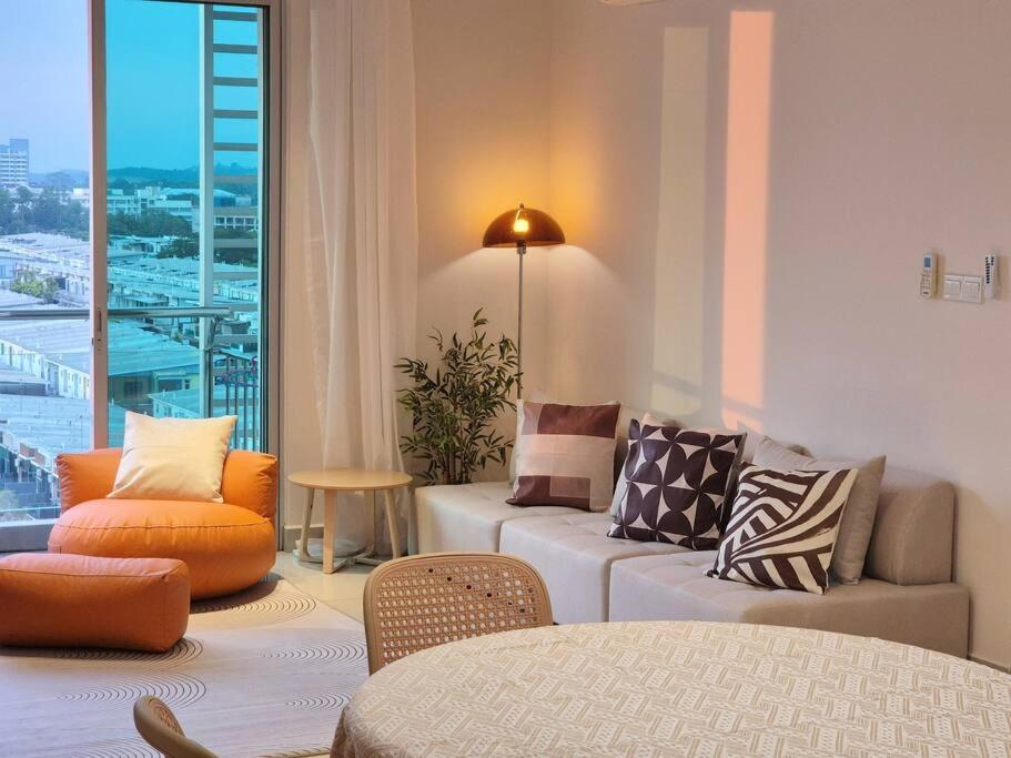Heart of Mount Austin Cozy 2 Rooms 4 Pax