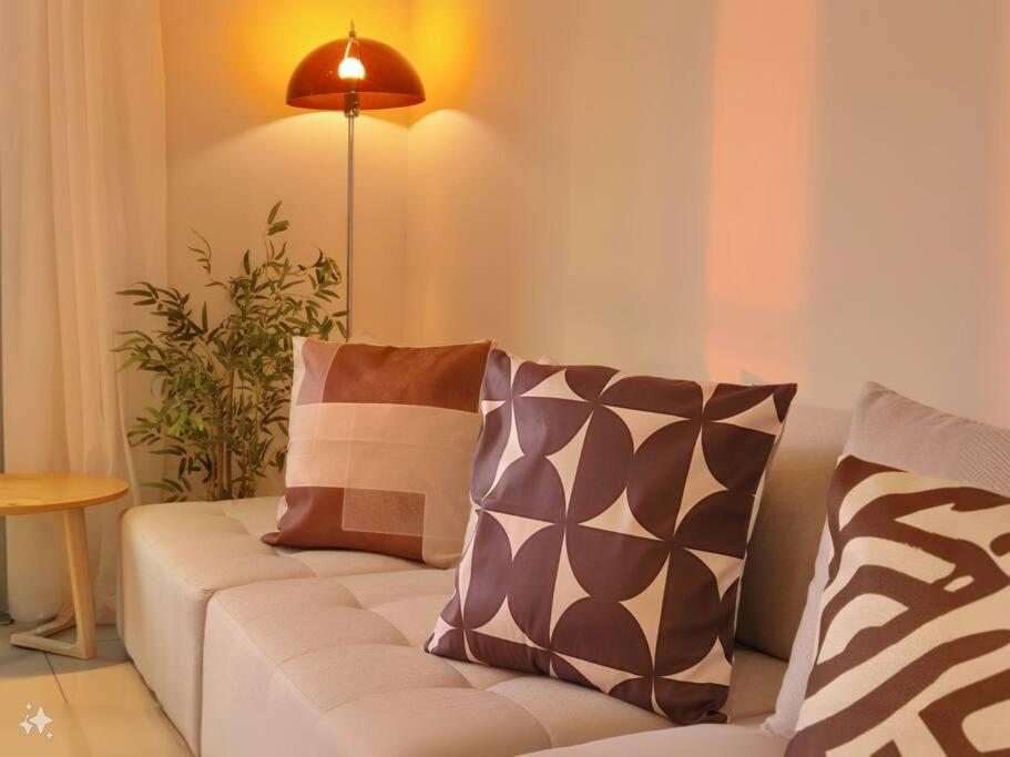 Heart of Mount Austin Cozy 2 Rooms 4 Pax