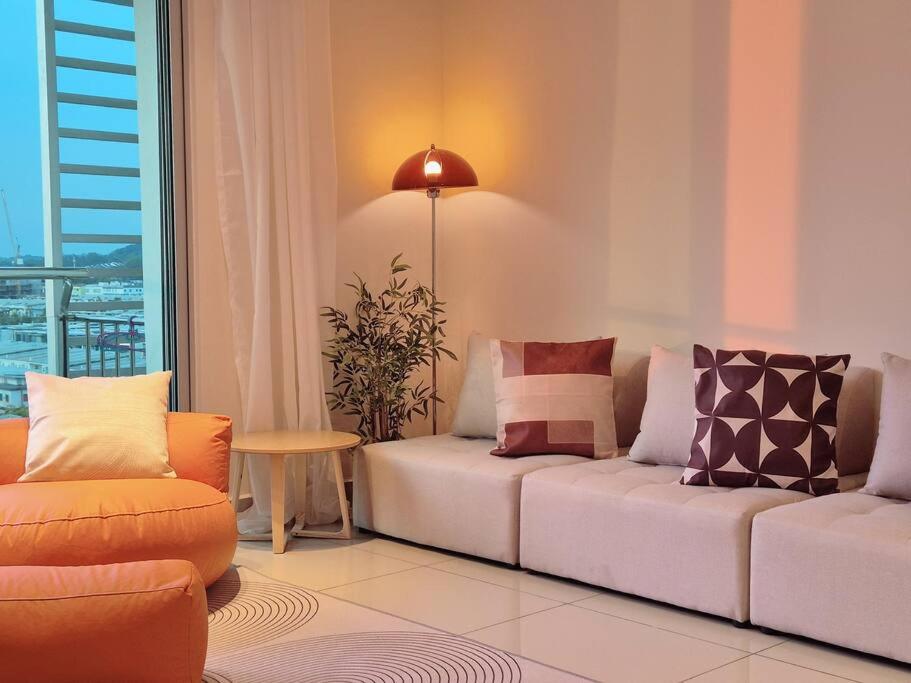 Heart of Mount Austin Cozy 2 Rooms 4 Pax