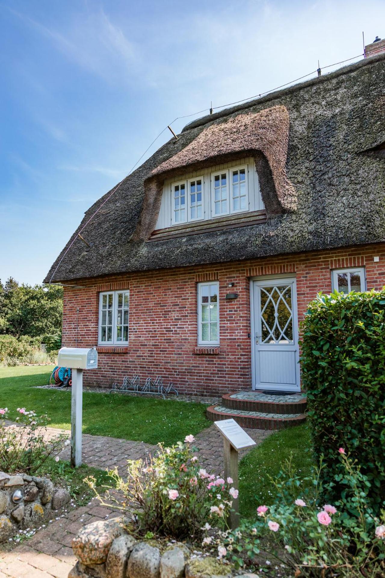 Reet Lodge