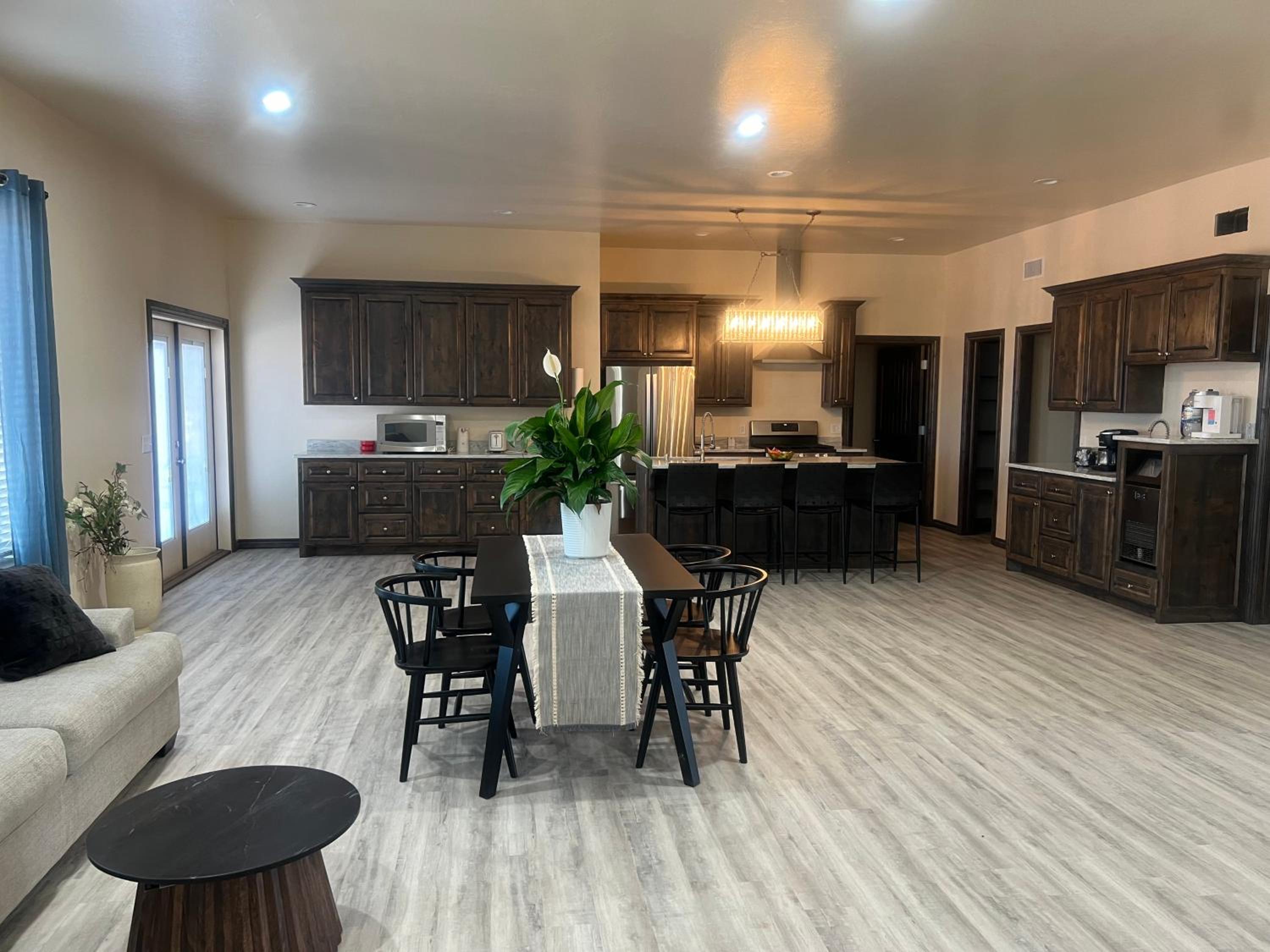 Lakeview Suites