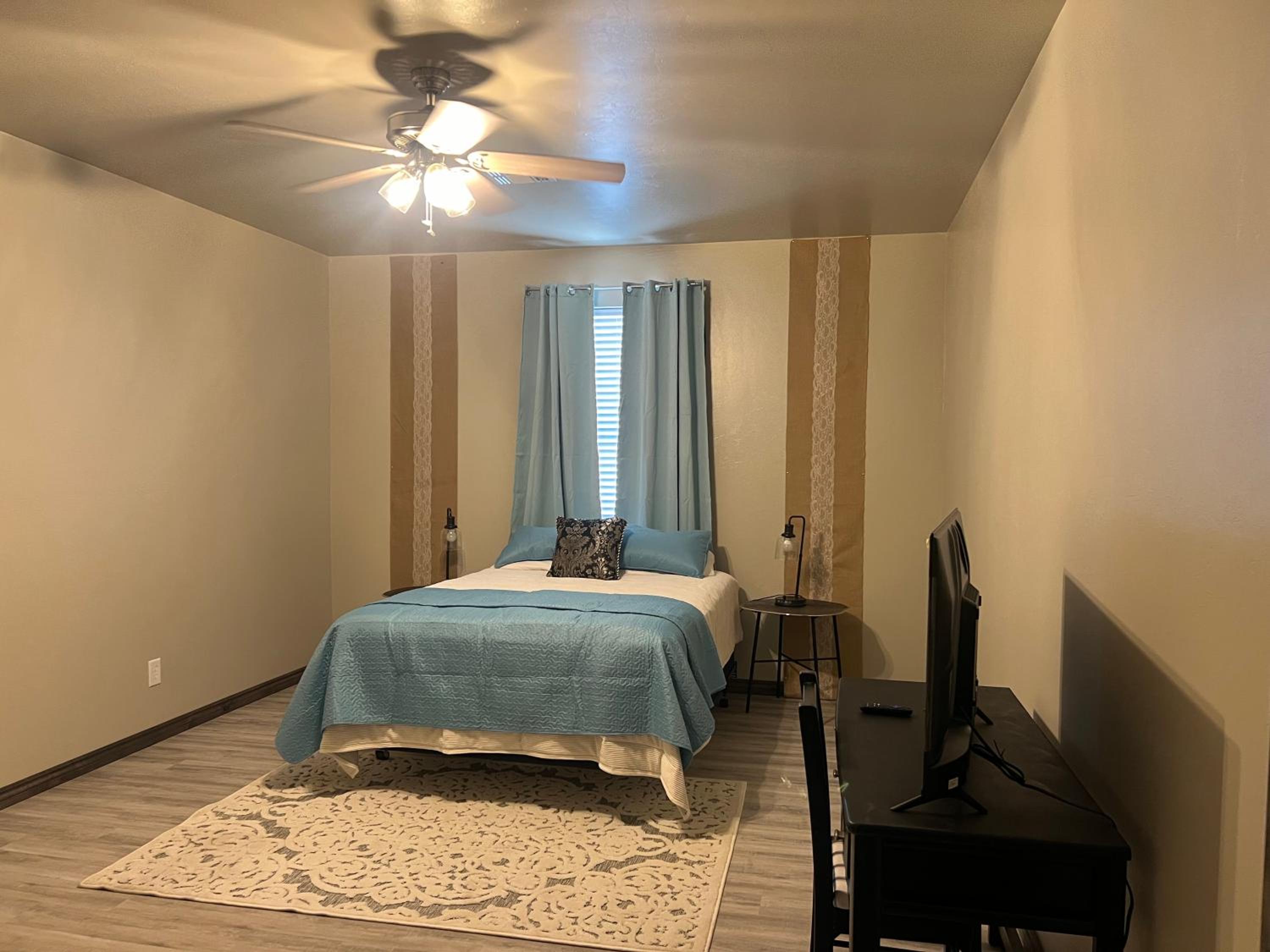Lakeview Suites