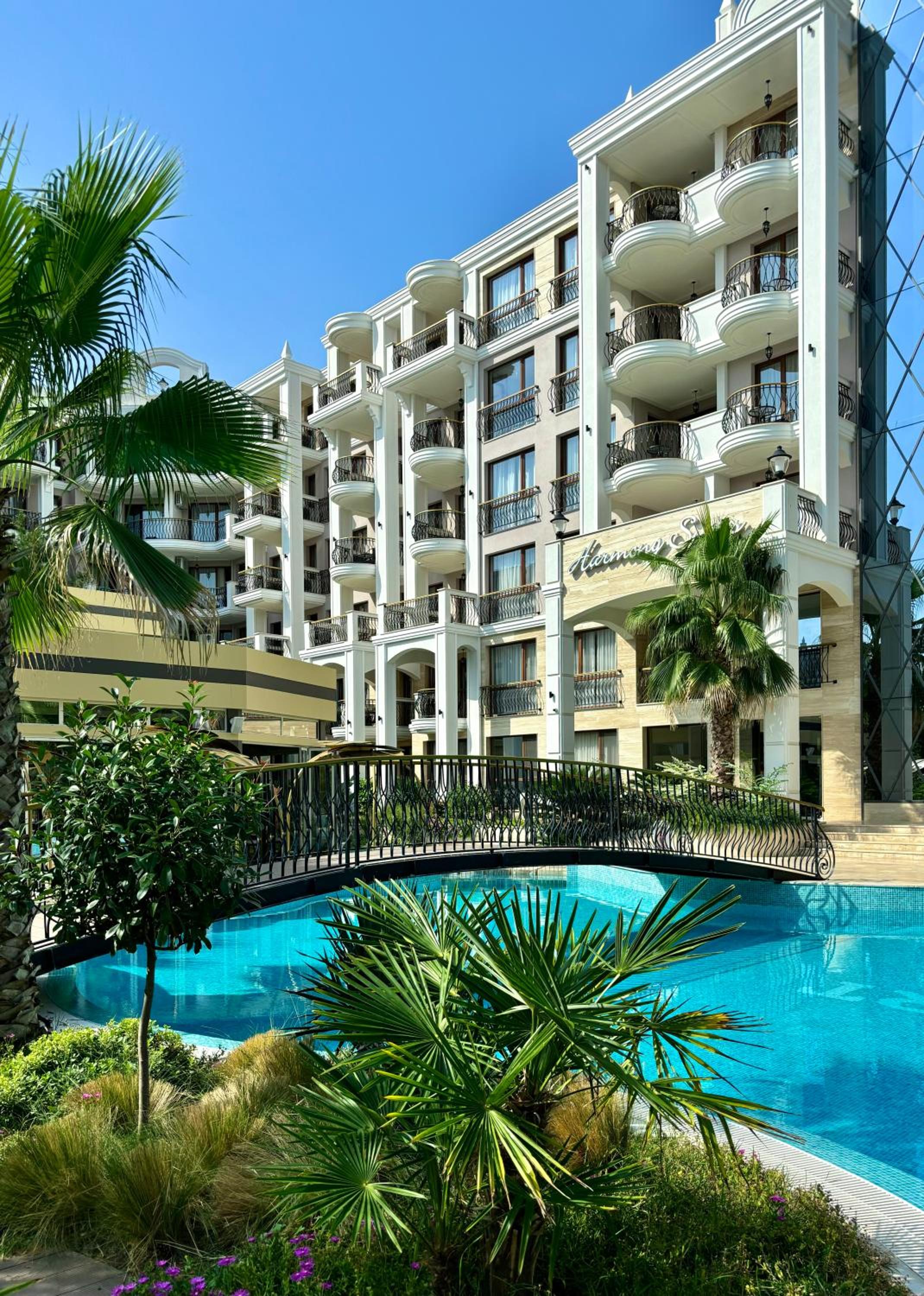 Harmony Grand Resort - Apartament Gut