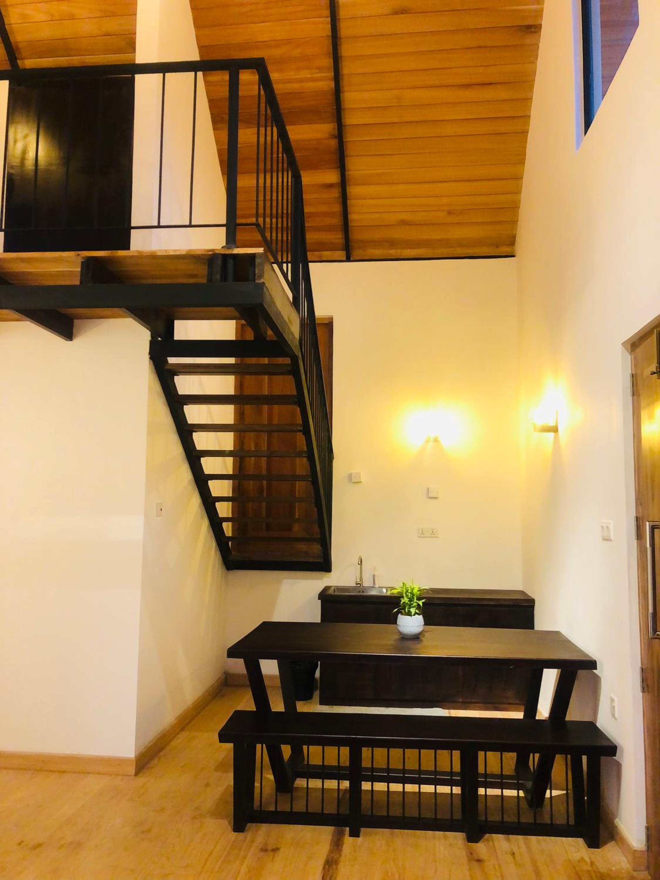 R21 Nuwara Eliya view 4