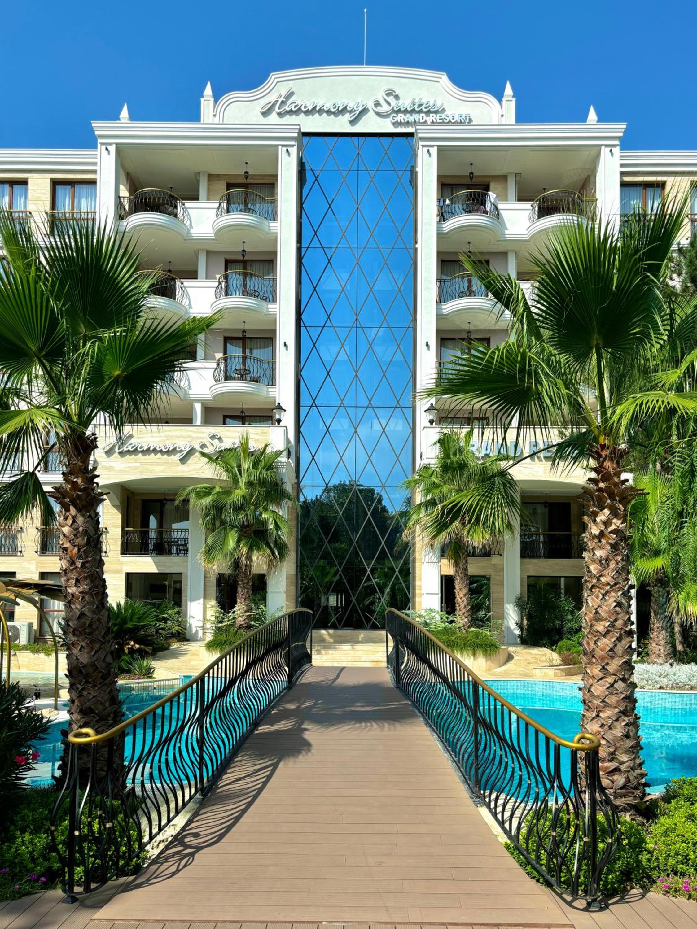 Harmony Grand Resort - Apartament Gut