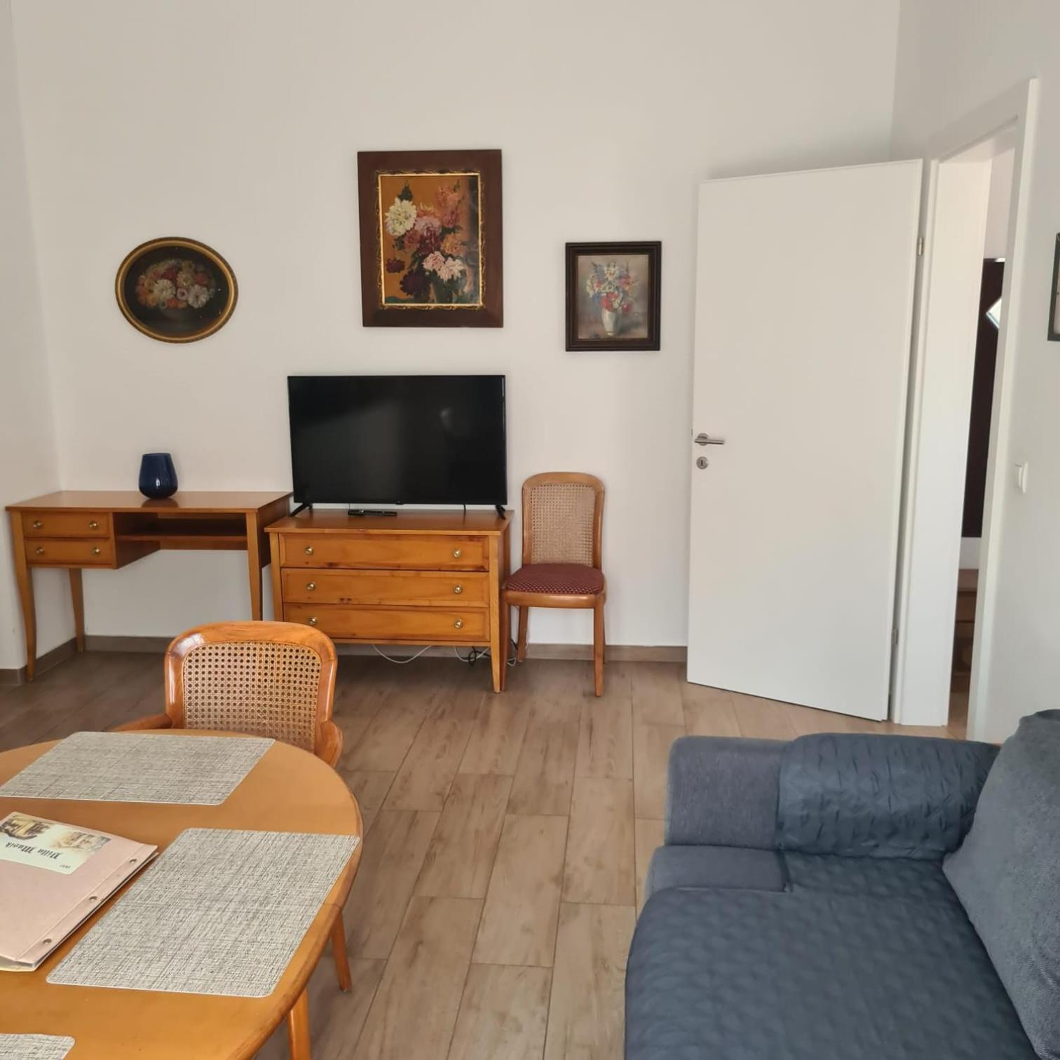 Villa Musik - apartments in historical Villa , Baden