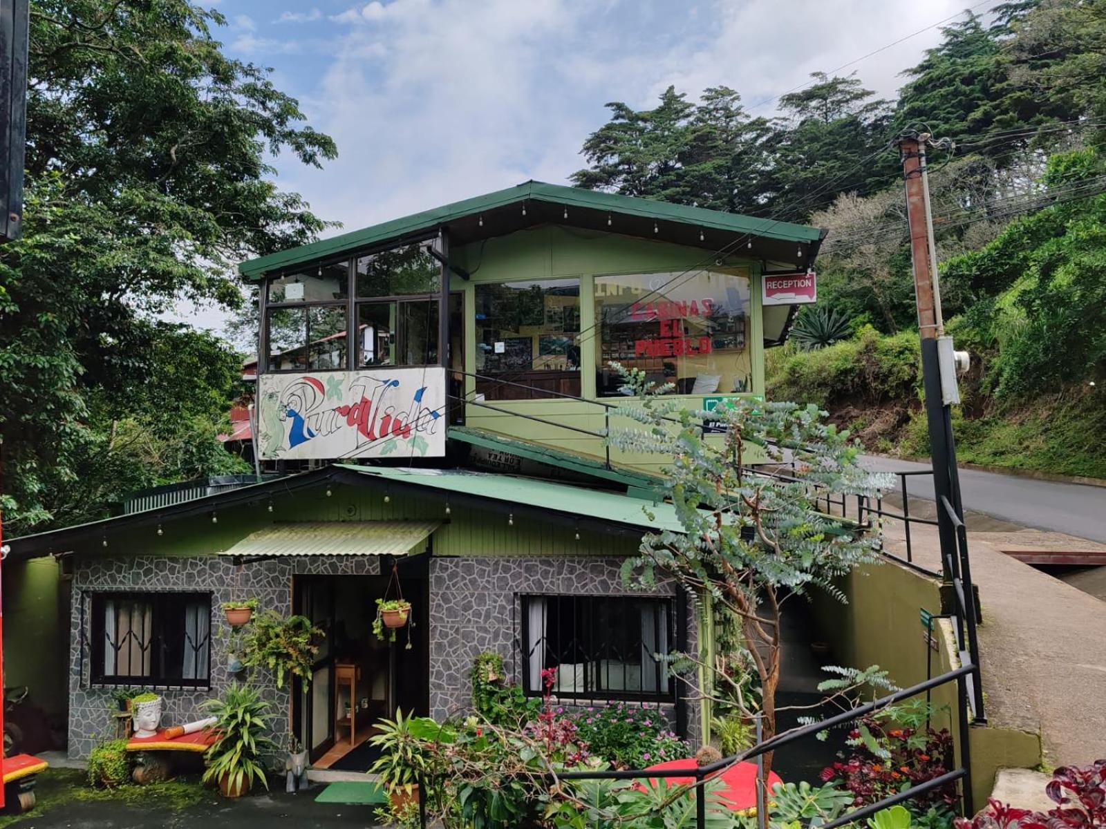 Cabinas El Pueblo B&B Monteverde