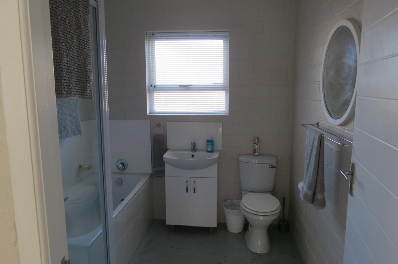 AHA Pet Friendly cottage view 3