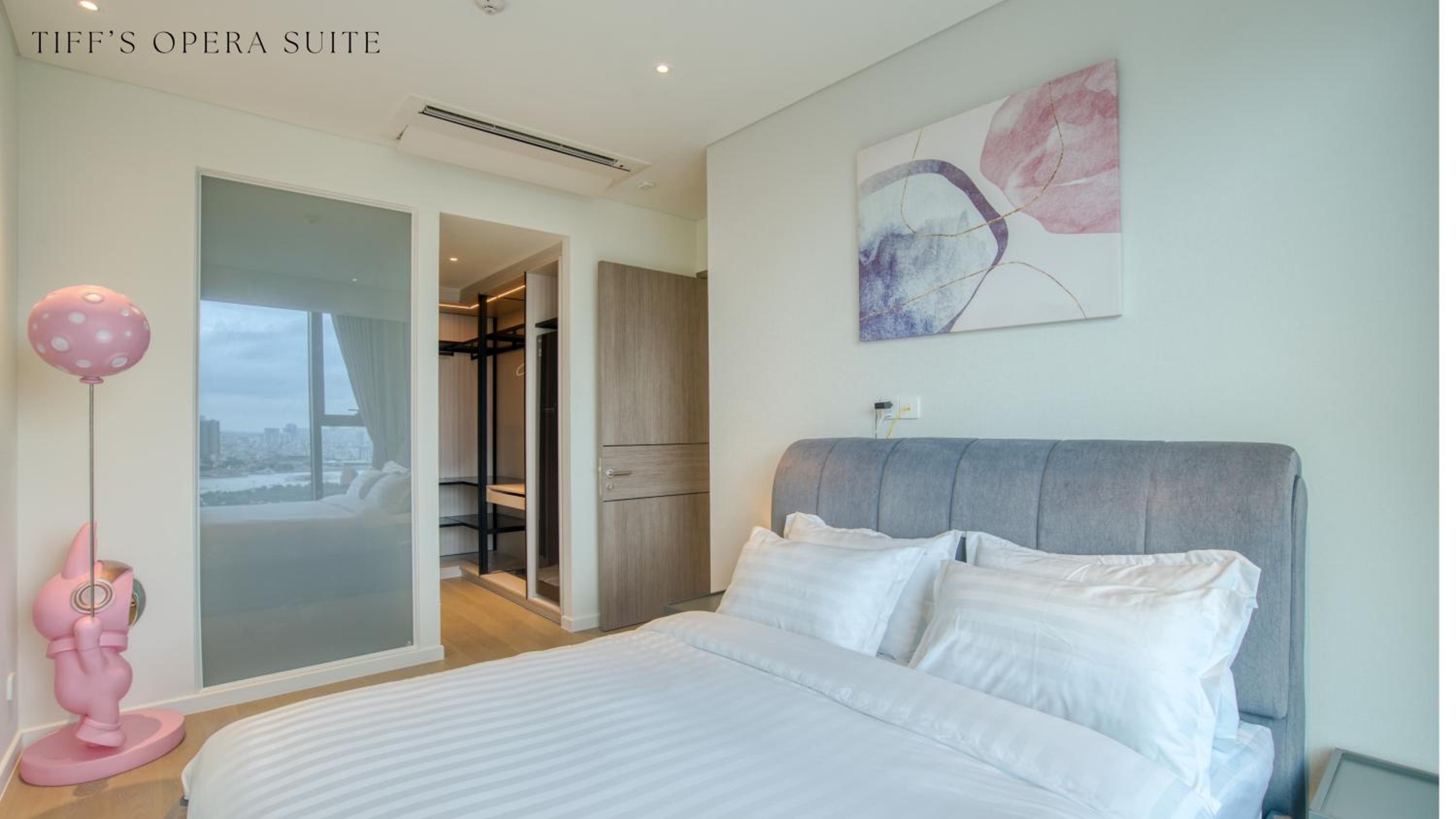 Metropole Thu Thiem - Tiff's Opera Suite