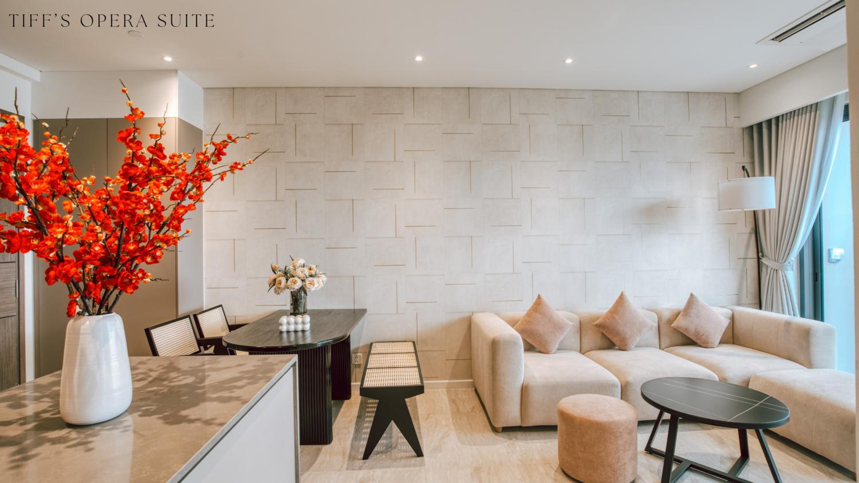 Metropole Thu Thiem - Tiff's Opera Suite