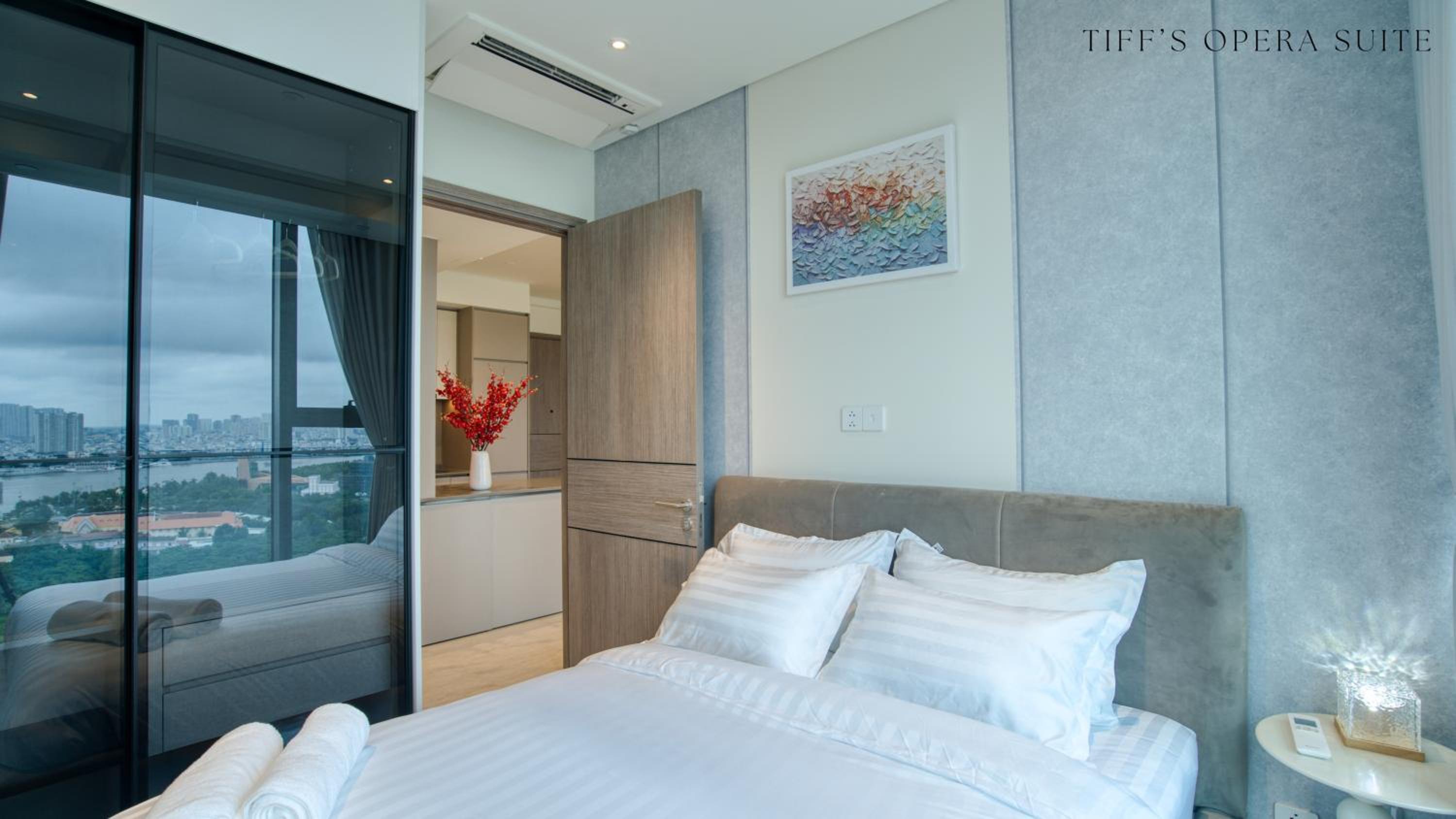 Metropole Thu Thiem - Tiff's Opera Suite